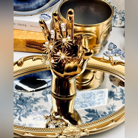 🆕 OSCAR DE LA RENTA 🧿 NWOT Starburst Faux Pearl Drop Earrings - Picture 7 of 11